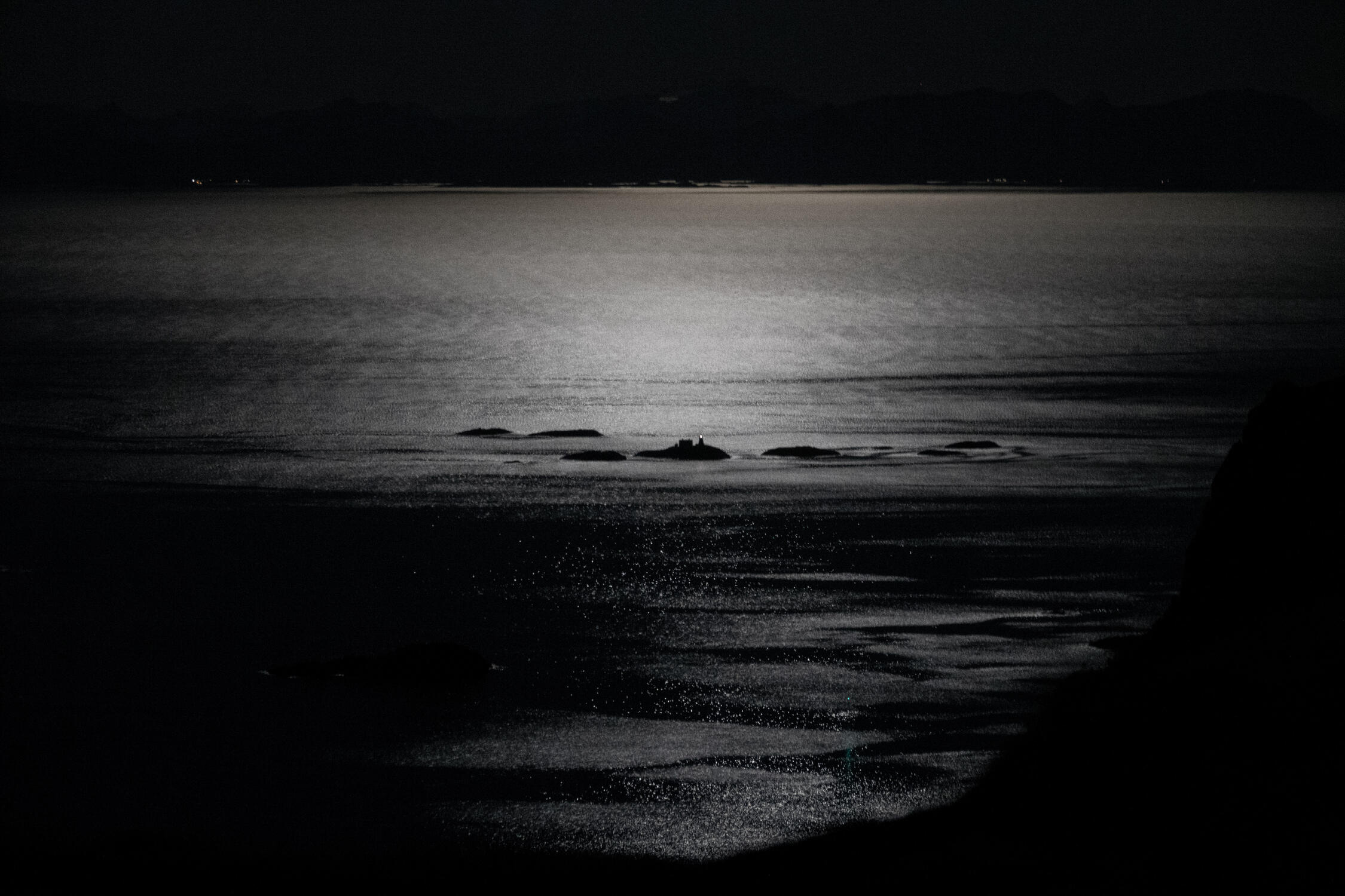 Moonlit (2025)